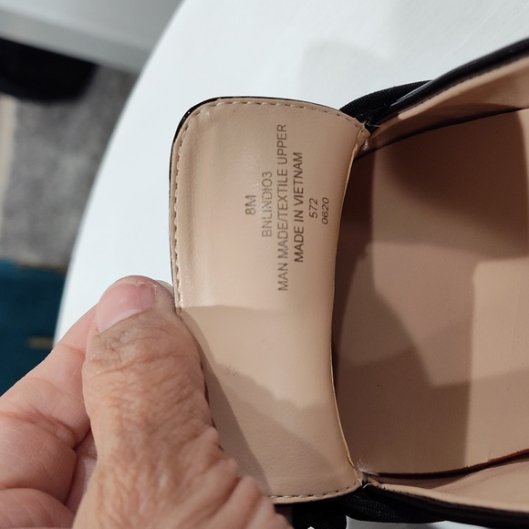 Bandolino Lindio 3 Loafer Black Patent with Bows - Picture 6 of 13